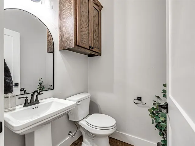 Photo 8 — 509 Blue Bird Lane, Shawnee, OK 74804