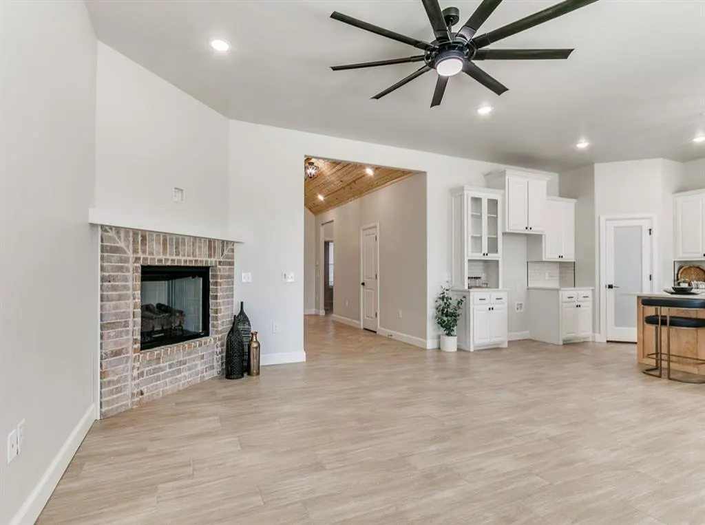 Photo 5 — 507 Blue Bird Road, Shawnee, OK 74804