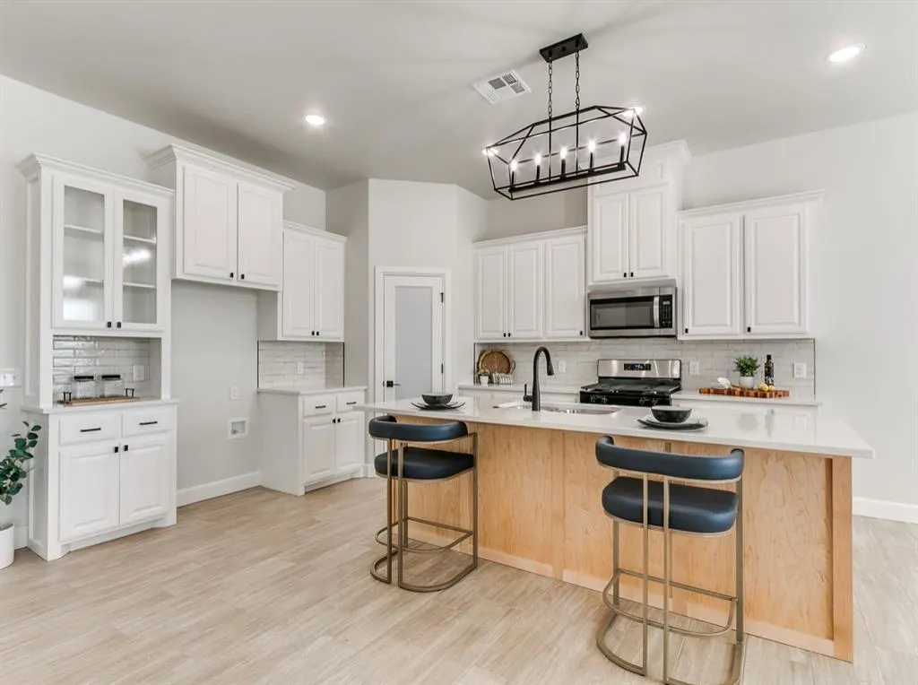 Photo 8 — 507 Blue Bird Road, Shawnee, OK 74804