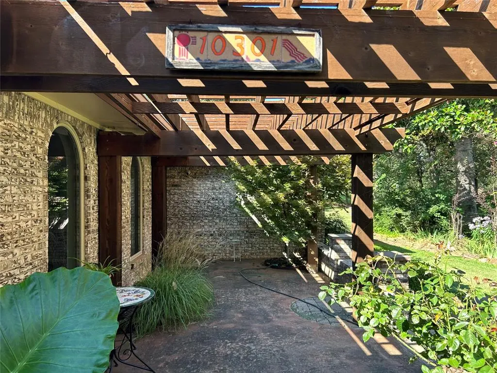 Photo 4 — 10301 Schwartz Drive, Oklahoma City, OK 73165