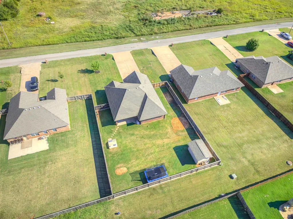 Photo 40 — 118 W Comanche Avenue, Cashion, OK 73016