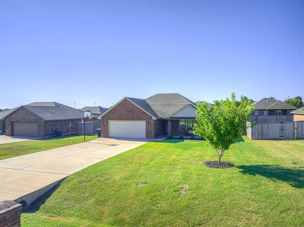 Photo 46 — 118 W Comanche Avenue, Cashion, OK 73016