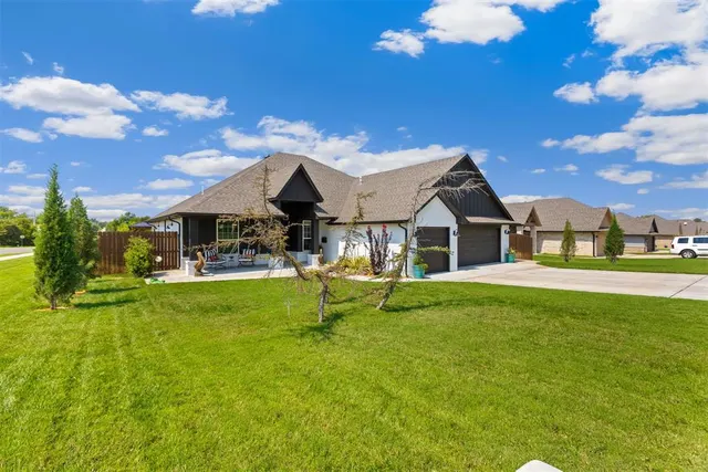 Front exterior — 635 SW 6th Street, Jones, OK 73049
