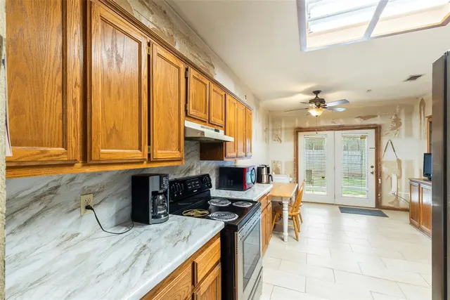 Photo 8 — 1812 Foxfire Road, Edmond, OK 73003