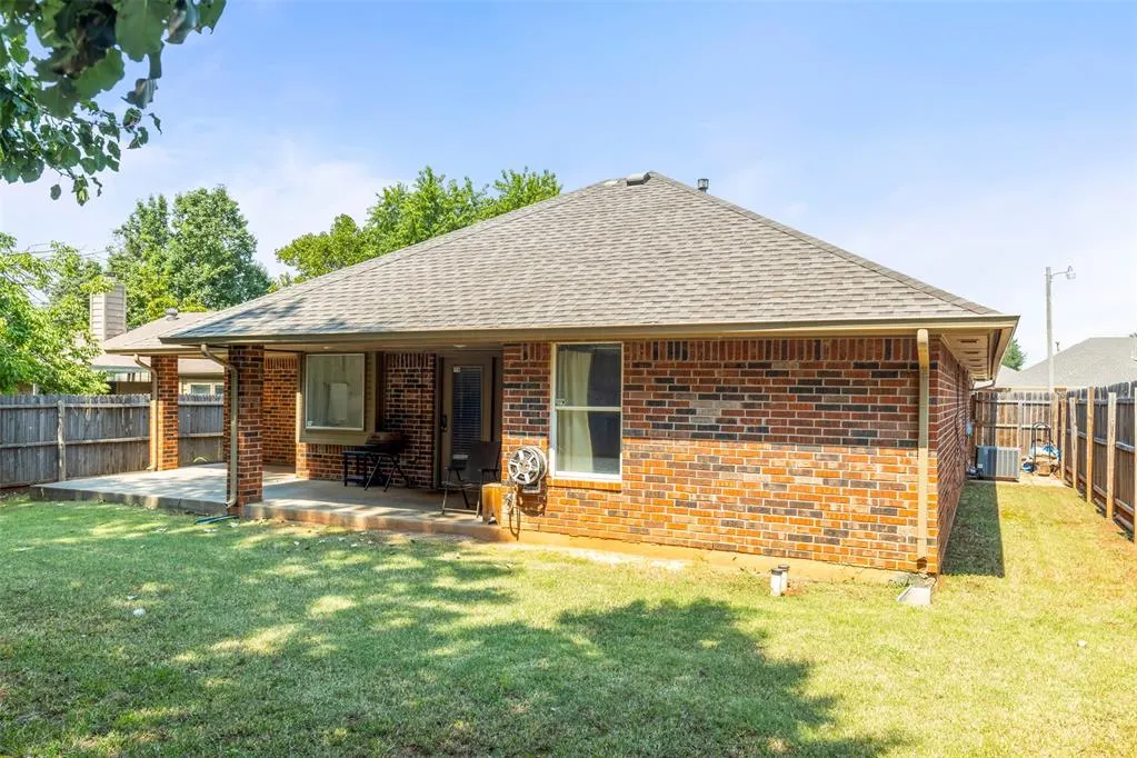 Photo 33 — 1812 Foxfire Road, Edmond, OK 73003