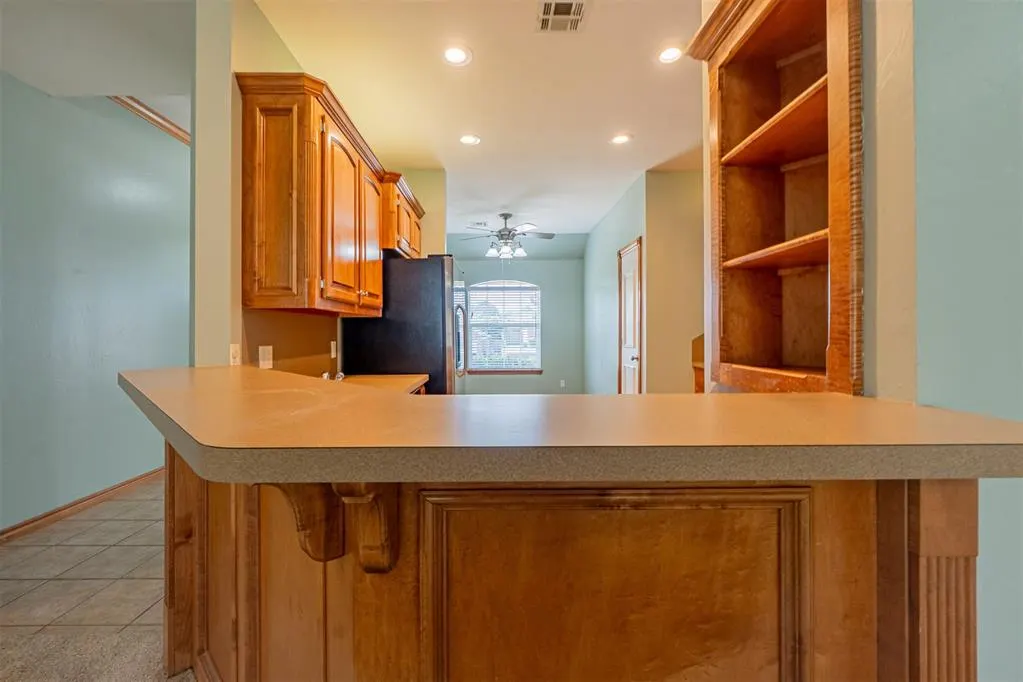 Photo 11 — 11521 Village Avenue, Midwest City, OK 73130