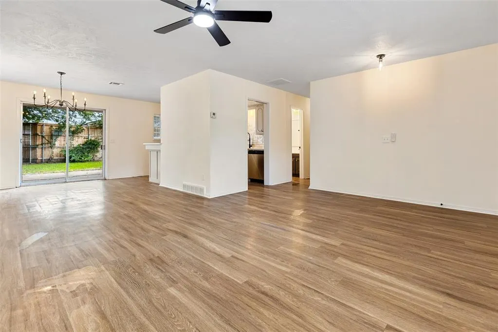 Photo 4 — 1221 NW 102nd Street, Oklahoma City, OK 73114