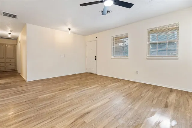 Photo 5 — 1221 NW 102nd Street, Oklahoma City, OK 73114