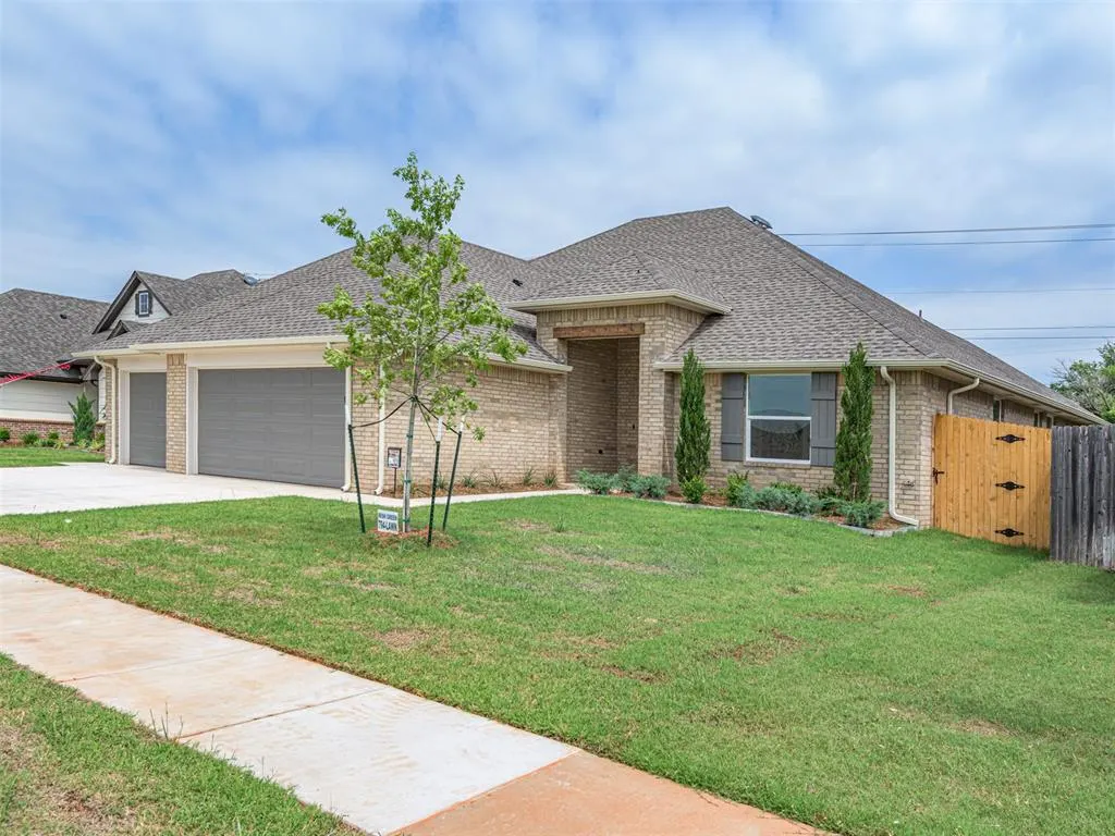 Photo 4 — 12125 SW 45th Terrace, Mustang, OK 73064