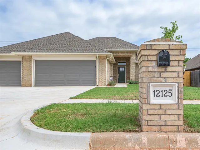 Photo 5 — 12125 SW 45th Terrace, Mustang, OK 73064