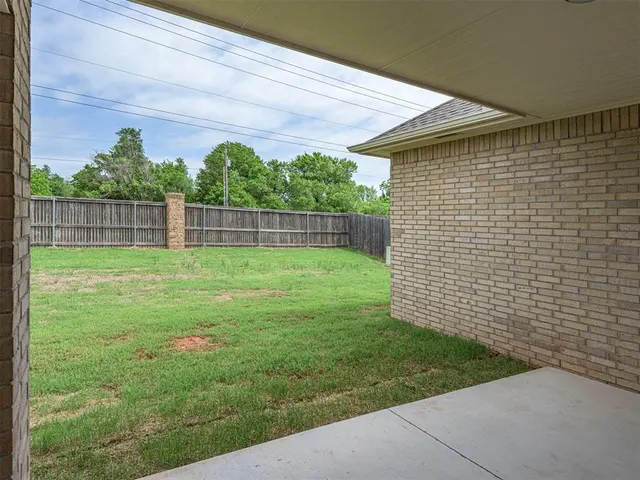 Photo 7 — 12125 SW 45th Terrace, Mustang, OK 73064