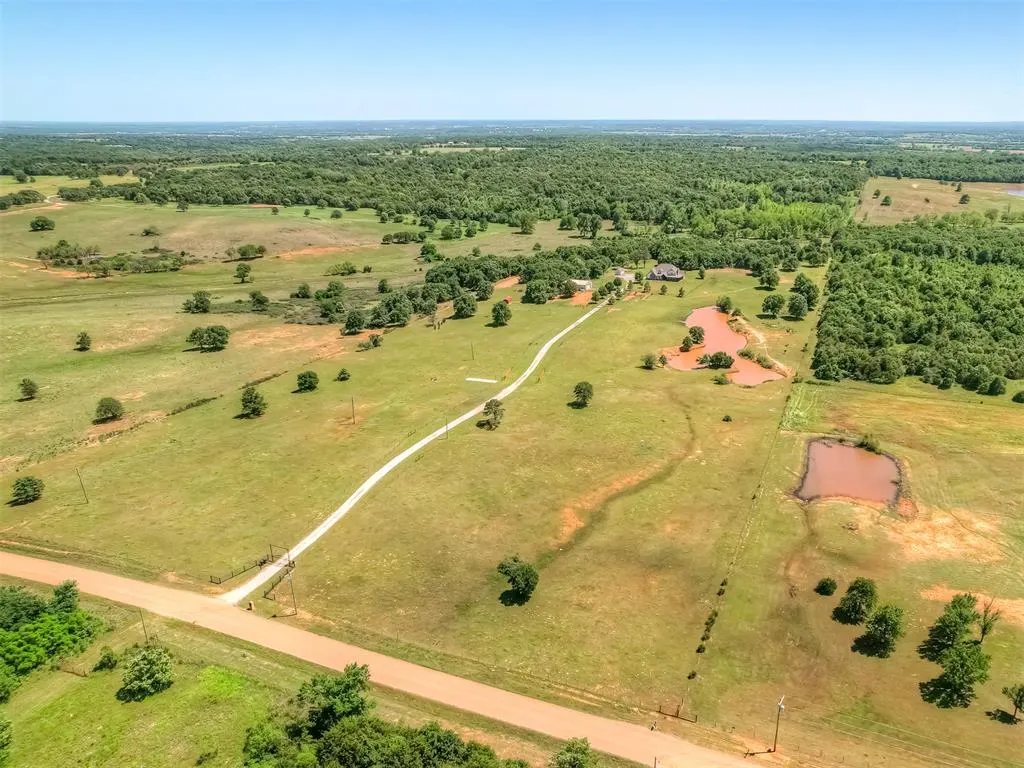 Photo 2 — 331571 E 875 Road, Wellston, OK 74881