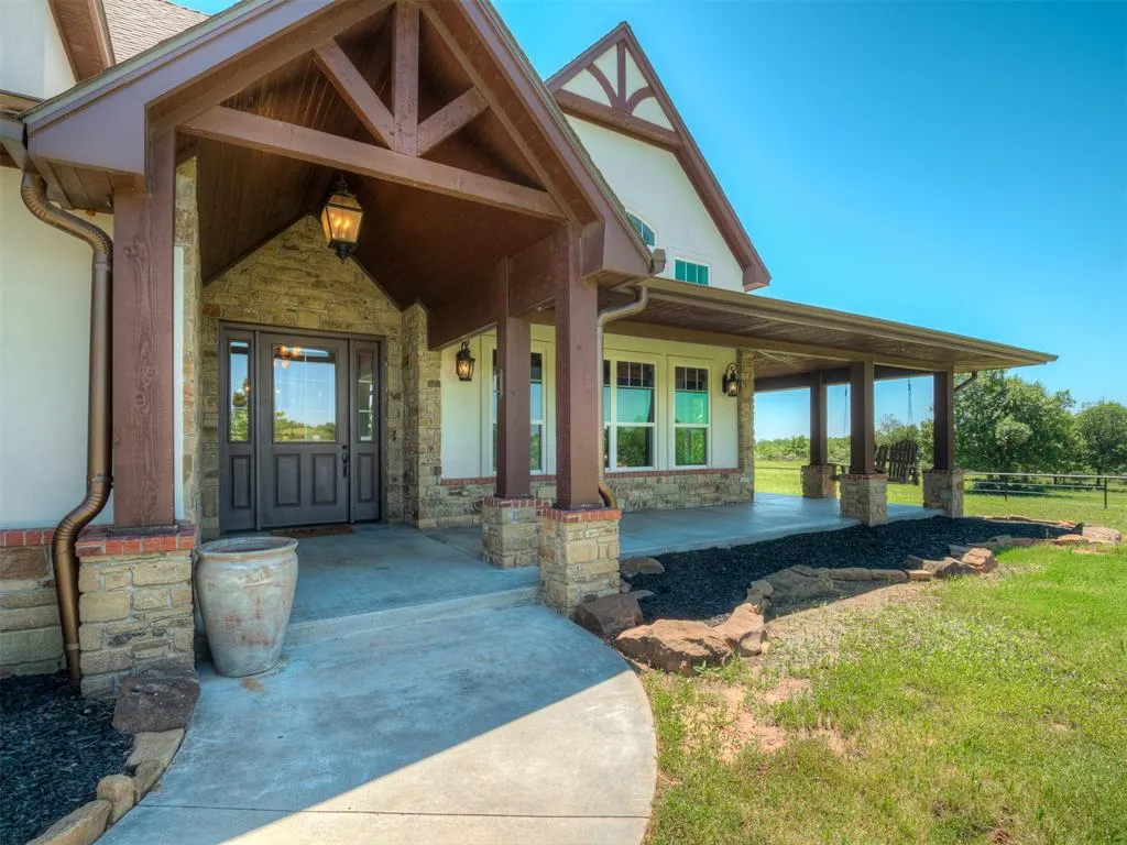 Photo 9 — 331571 E 875 Road, Wellston, OK 74881