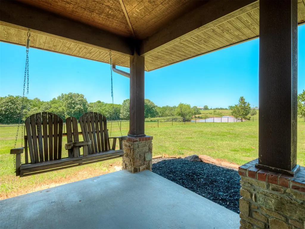 Photo 11 — 331571 E 875 Road, Wellston, OK 74881