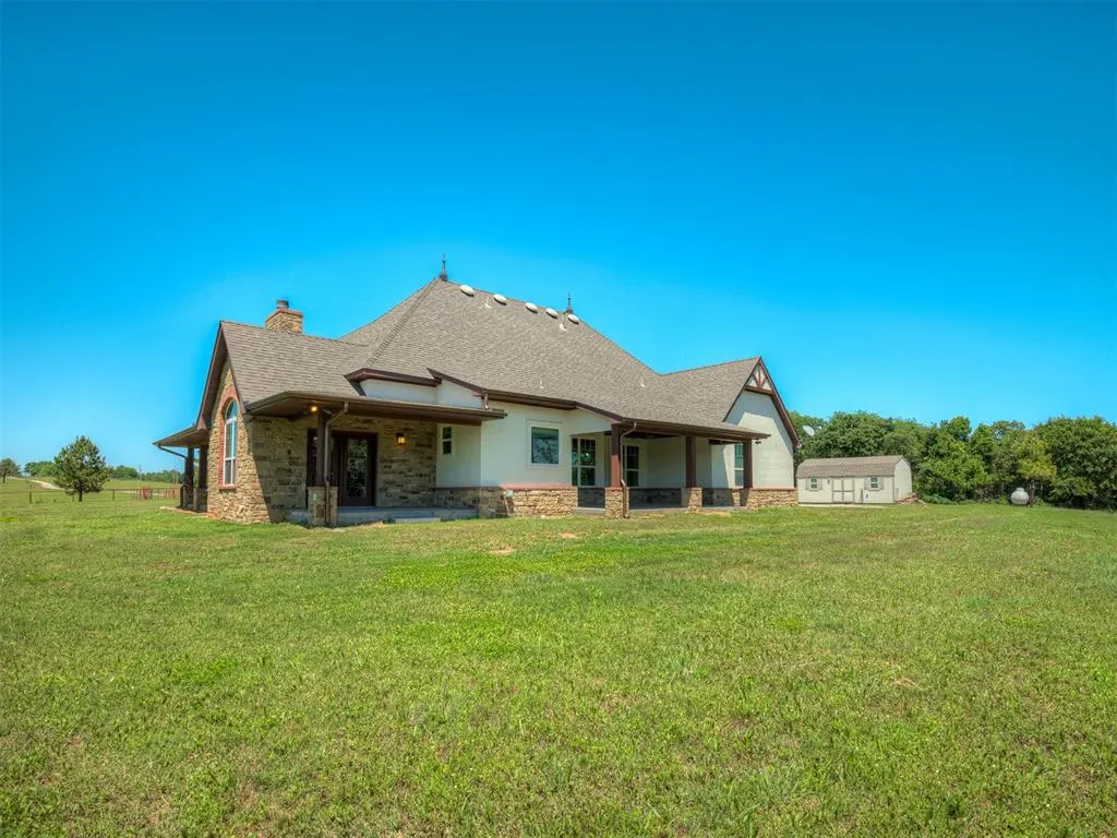 Photo 40 — 331571 E 875 Road, Wellston, OK 74881