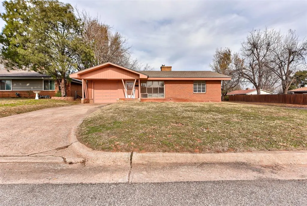 Front exterior — 4621 NW 13th Street, Oklahoma City, OK 73127
