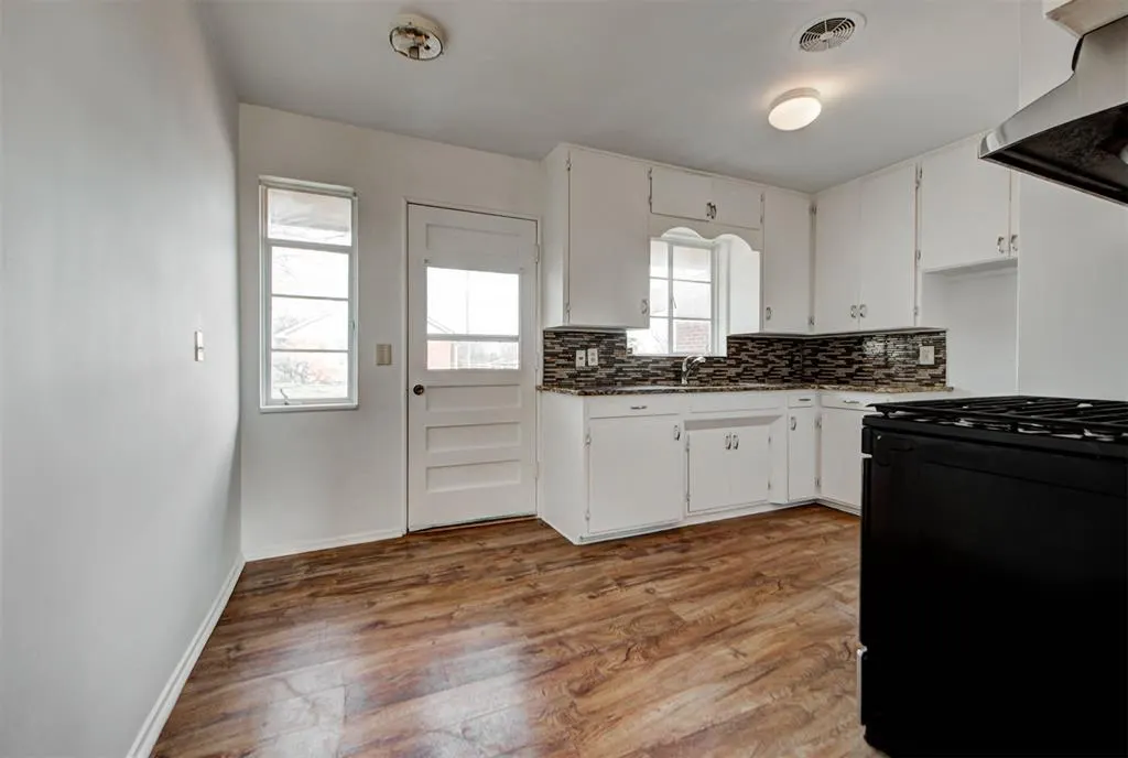 Photo 16 — 4621 NW 13th Street, Oklahoma City, OK 73127