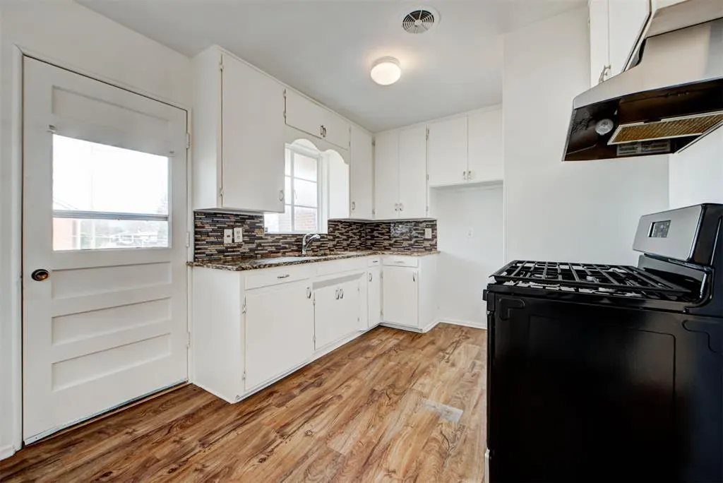 Photo 18 — 4621 NW 13th Street, Oklahoma City, OK 73127