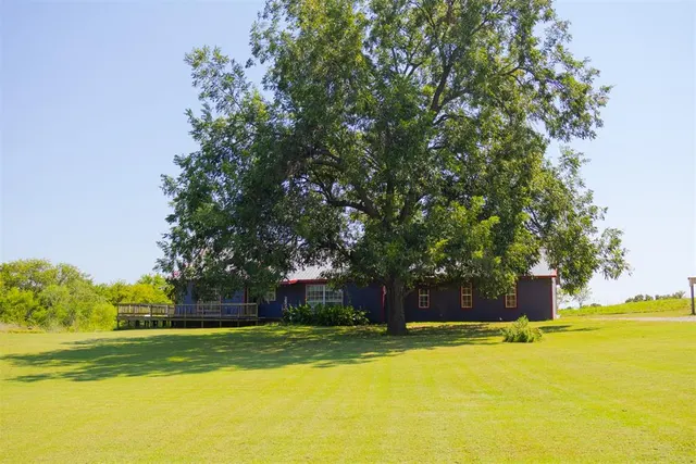 Front exterior — 24260 E County Road 1560 Road, Maysville, OK 73057