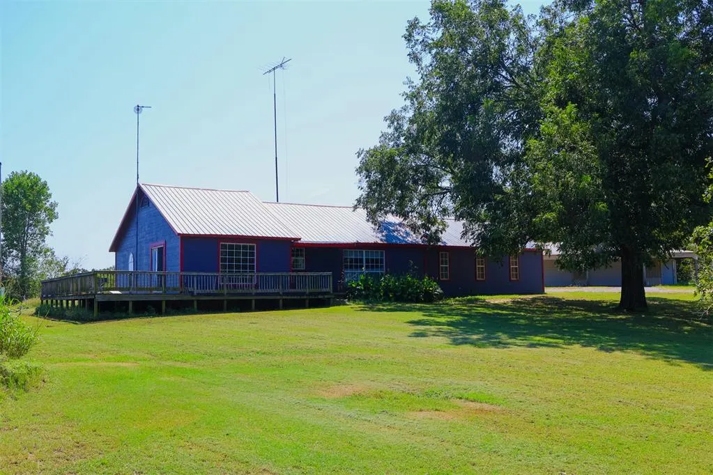Photo 4 — 24260 E County Road 1560 Road, Maysville, OK 73057