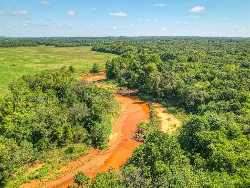 Photo 10 — Mahoney St Street, Sparks, OK 74869