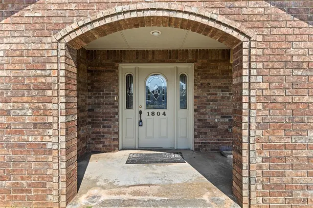 Photo 4 — 1804 Kristie Lane, Weatherford, OK 73096