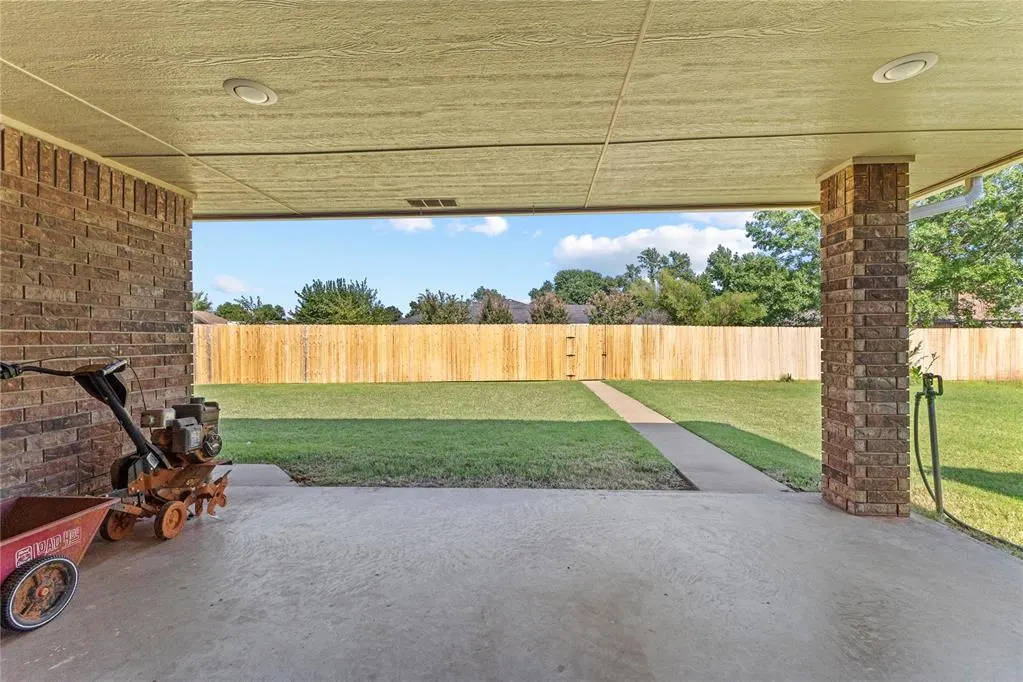 Photo 34 — 1804 Kristie Lane, Weatherford, OK 73096