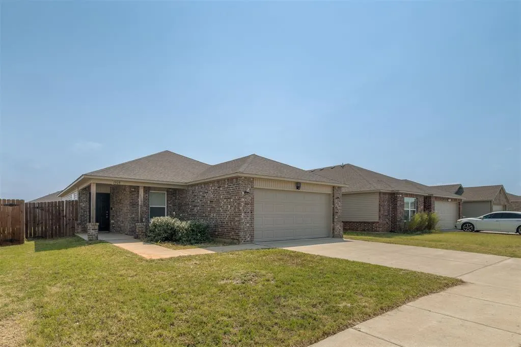 Photo 2 — 1908 Melanie Drive, Oklahoma City, OK 73127