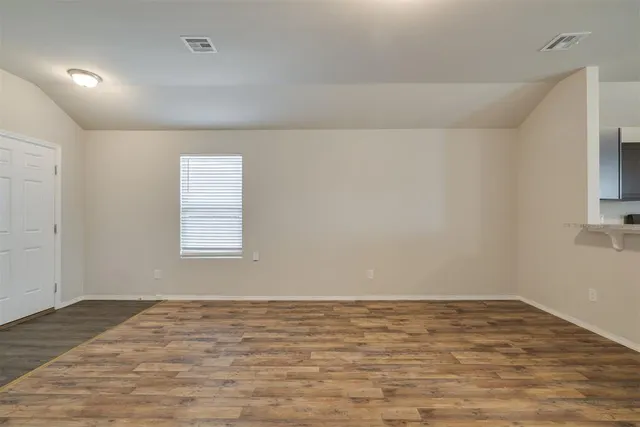 Photo 7 — 1908 Melanie Drive, Oklahoma City, OK 73127