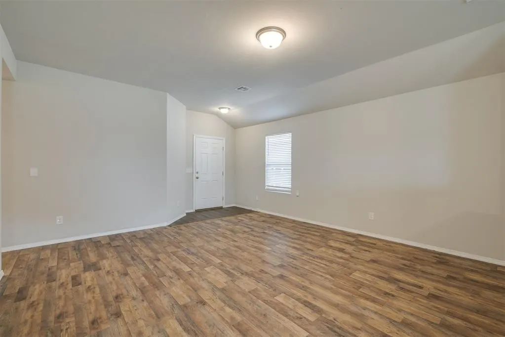 Photo 8 — 1908 Melanie Drive, Oklahoma City, OK 73127