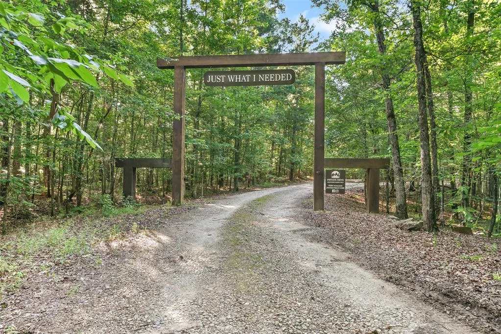 Photo 4 — 573 Timber Creek Trail, Broken Bow, OK 74728