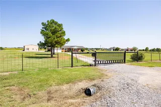 Sold home at 7040 Choctaw Street