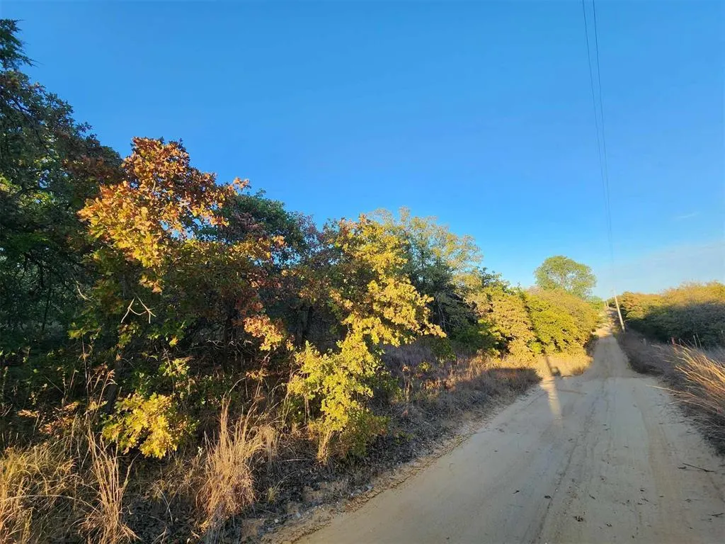 Photo 9 — 000 -18-05N-08W-1-027-00, Cement, OK 73017