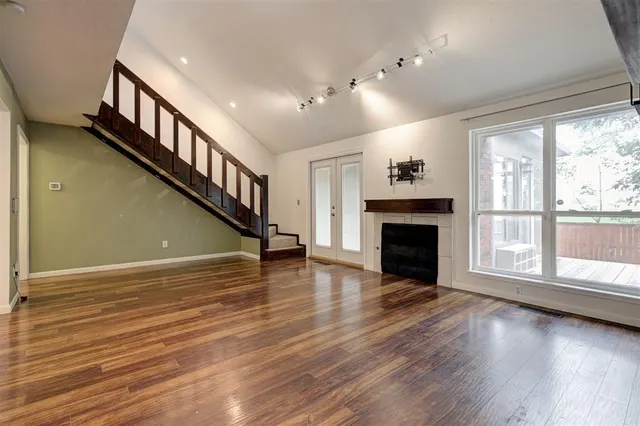 Photo 8 — 7916 Wilshire Ridge Drive, Oklahoma City, OK 73132