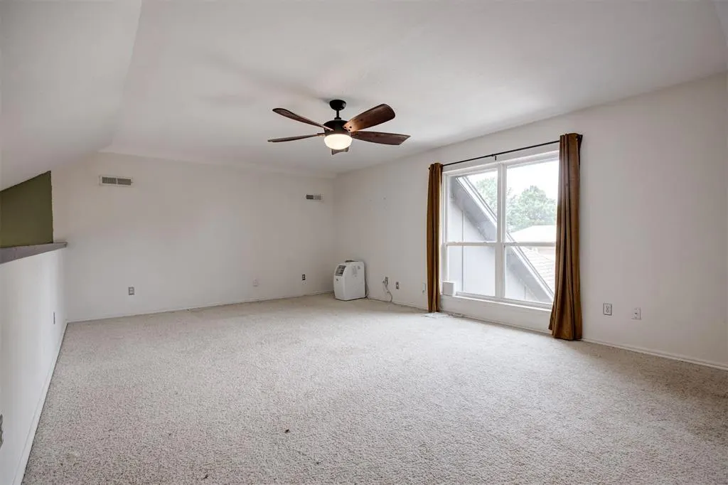 Photo 22 — 7916 Wilshire Ridge Drive, Oklahoma City, OK 73132