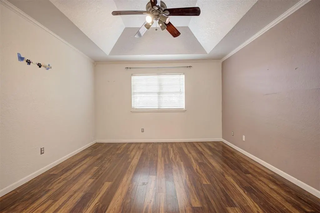 Photo 25 — 7916 Wilshire Ridge Drive, Oklahoma City, OK 73132