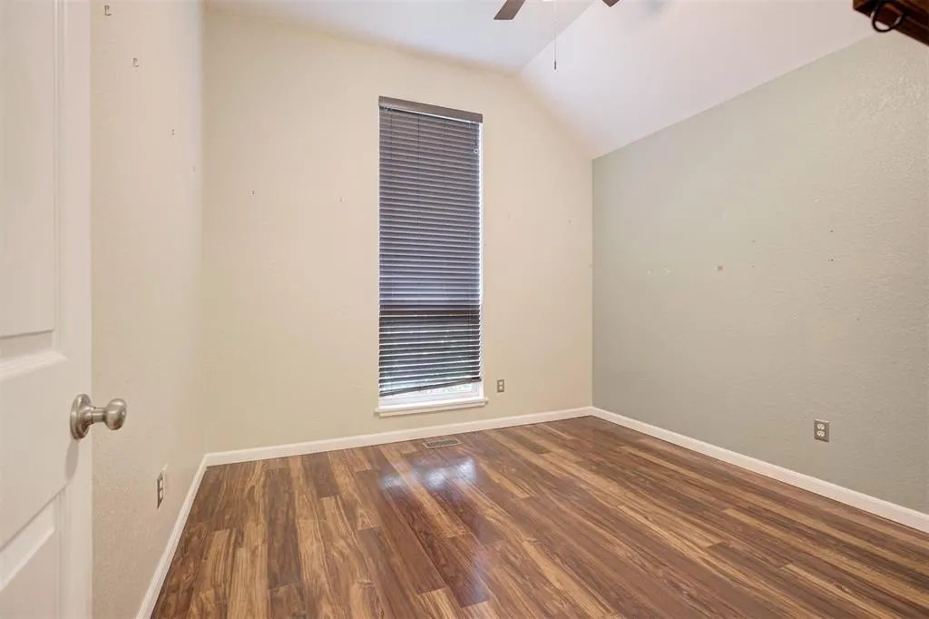 Photo 34 — 7916 Wilshire Ridge Drive, Oklahoma City, OK 73132