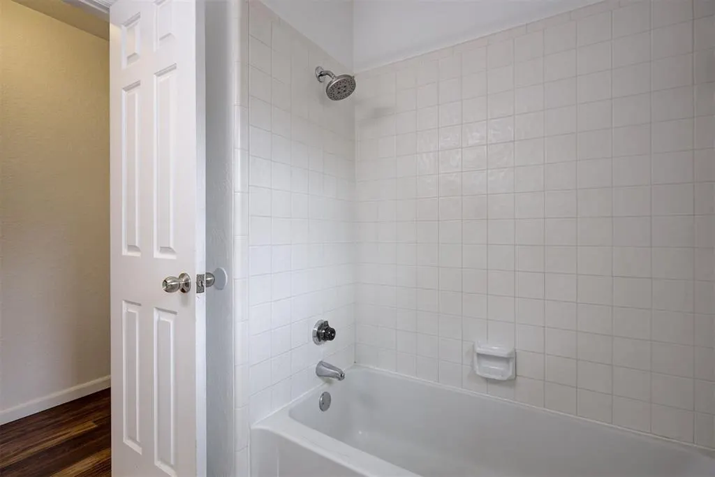 Photo 38 — 7916 Wilshire Ridge Drive, Oklahoma City, OK 73132