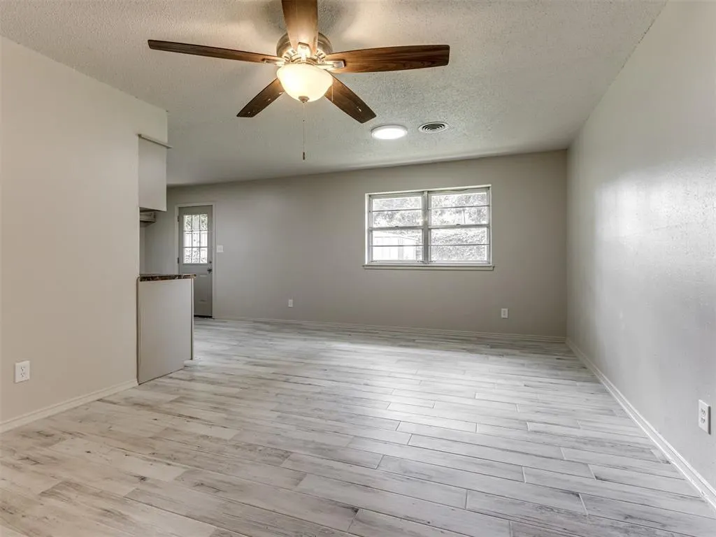 Photo 7 — 9316 NE 13th Place, Midwest City, OK 73130