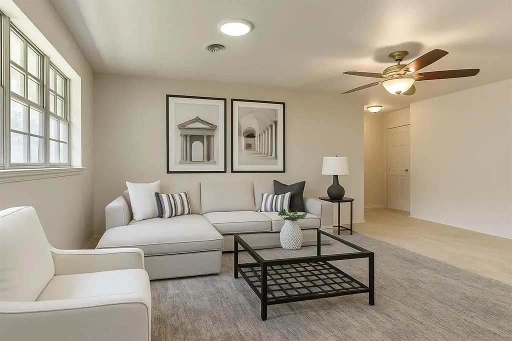 Photo 2 — 9316 NE 13th Place, Midwest City, OK 73130