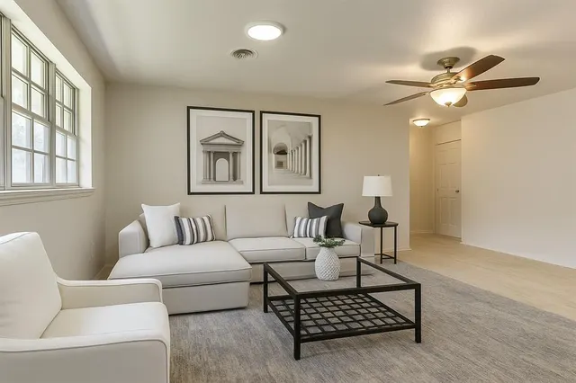 Photo 2 — 9316 NE 13th Place, Midwest City, OK 73130
