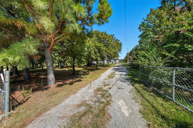 Photo 2 — 11200 S Triple X Road, Newalla, OK 74857