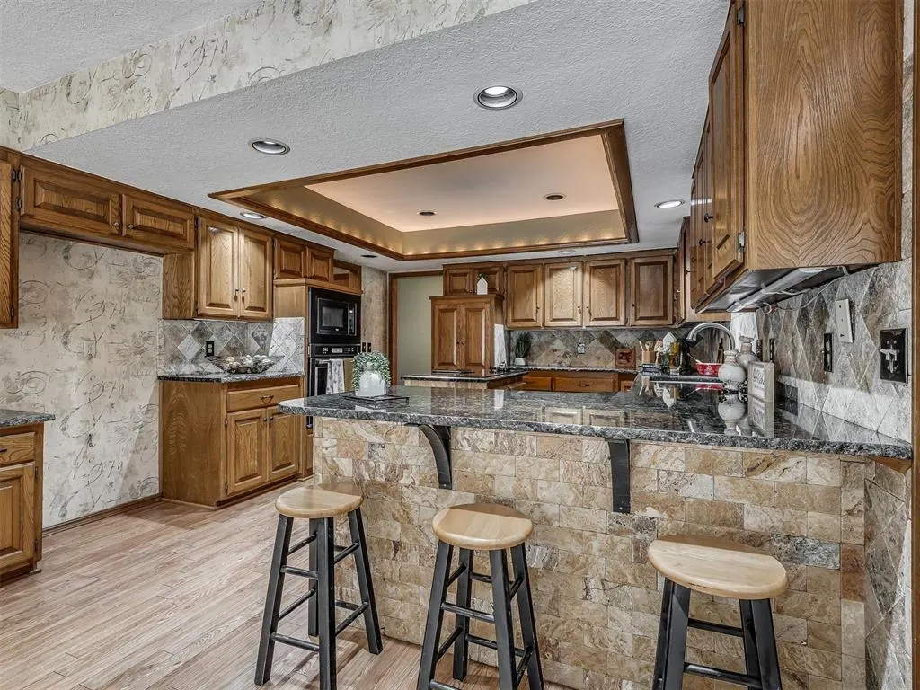 Photo 12 — 7104 NW 32nd Street, Bethany, OK 73008