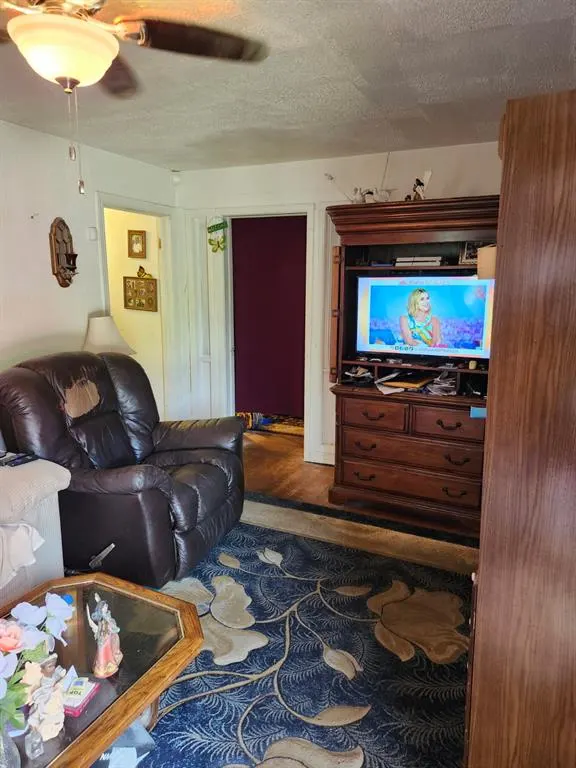 Photo 6 — 828 NE 68th Street, Oklahoma City, OK 73105