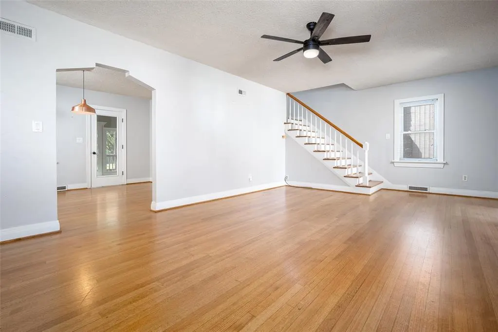 Photo 4 — 2536 NW 25th Street, Oklahoma City, OK 73107