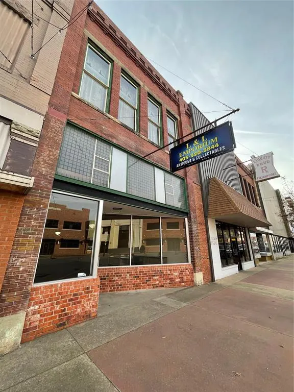 Photo 3 — 313 W Chickasha Avenue, Chickasha, OK 73018