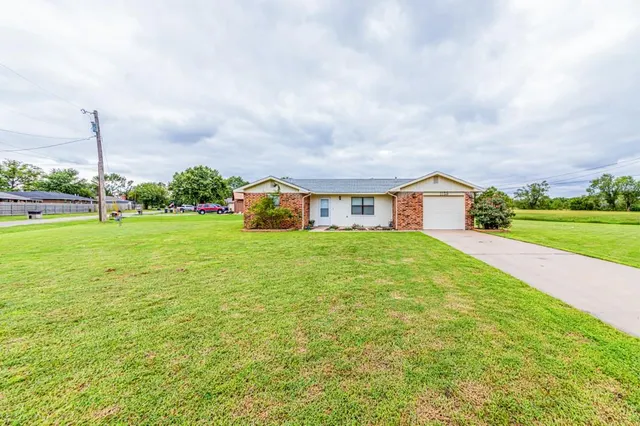 Front exterior — 1125 S 12th Street, Blackwell, OK 74631