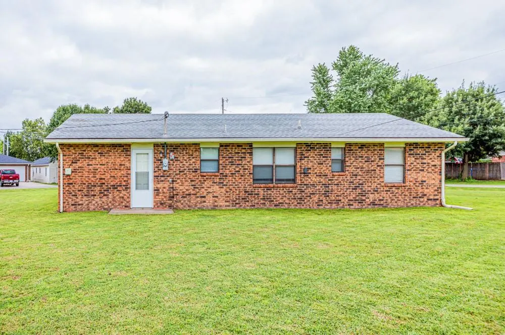 Photo 5 — 1125 S 12th Street, Blackwell, OK 74631