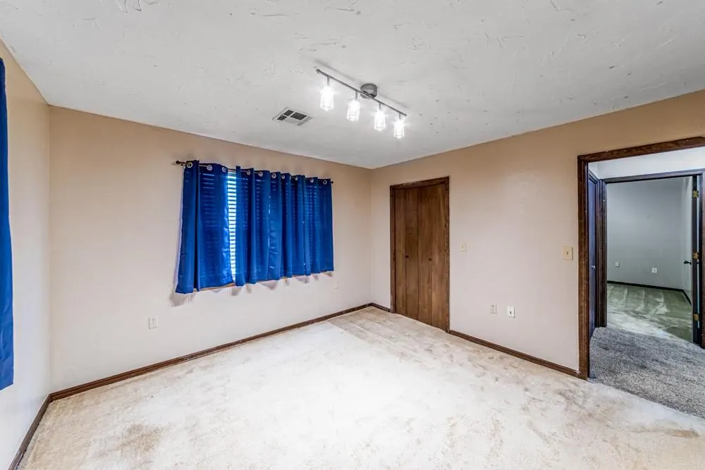 Photo 21 — 1125 S 12th Street, Blackwell, OK 74631