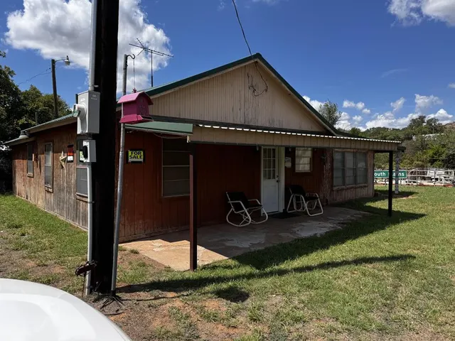 Front exterior — 20557 E 1468 Road, Lone Wolf, OK 73655